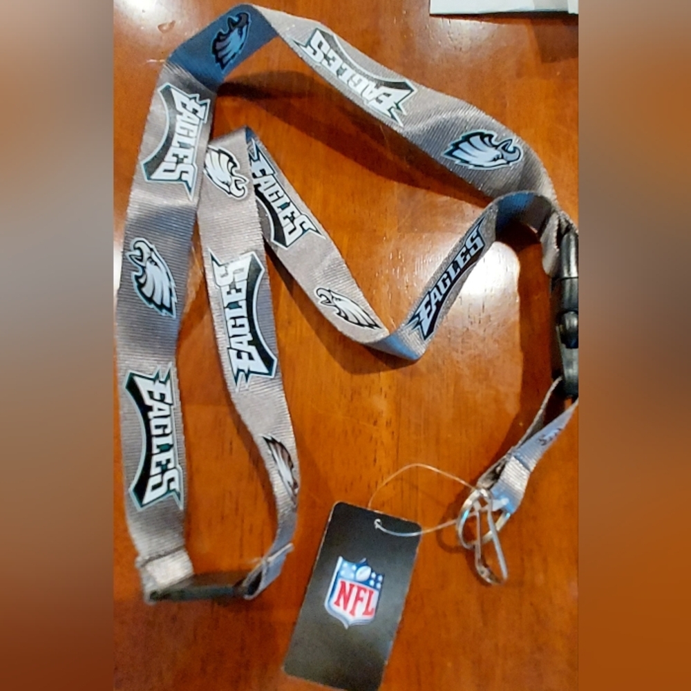 Philadelphia Eagles NFL Team Logo Lanyard Keychain Silver Green New Football